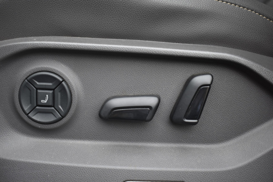 Volkswagen Touareg 3.0 TSi eHybrid ATMOSPHERE 4MOTION TREKHAAK/HEAD-UP/PANORAMADAK