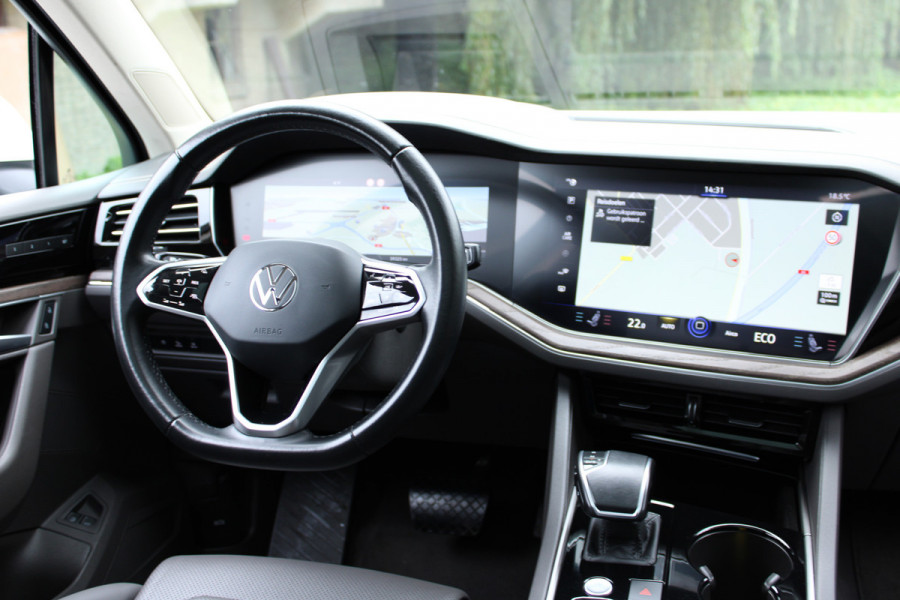Volkswagen Touareg 3.0 TSi eHybrid ATMOSPHERE 4MOTION TREKHAAK/HEAD-UP/PANORAMADAK