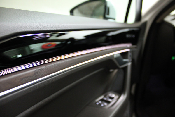 Volkswagen Touareg 3.0 TSi eHybrid ATMOSPHERE 4MOTION TREKHAAK/HEAD-UP/PANORAMADAK