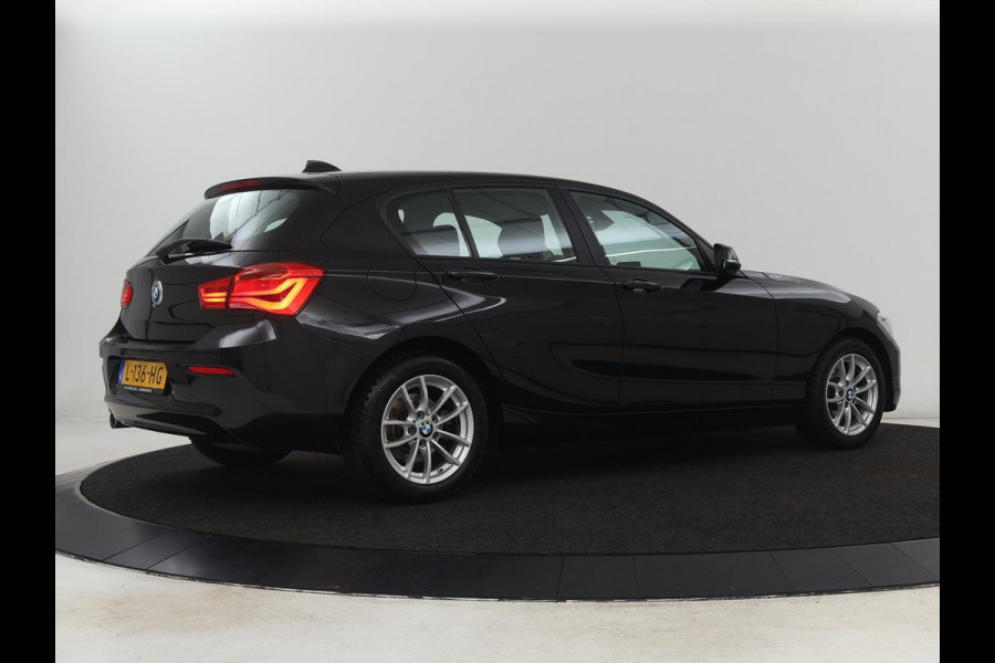 BMW 1-serie 116d | Navigatie | Parkeerhulp | Airco | Cruise control | Bluetooth | Keyless Start