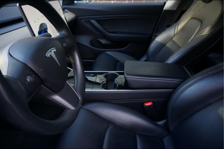 Tesla Model 3 Long Range AWD 75 kWh | BTW AUTO | Orig Nederlands | Panoramadak | Prachtige staat en staat van onderhoud |