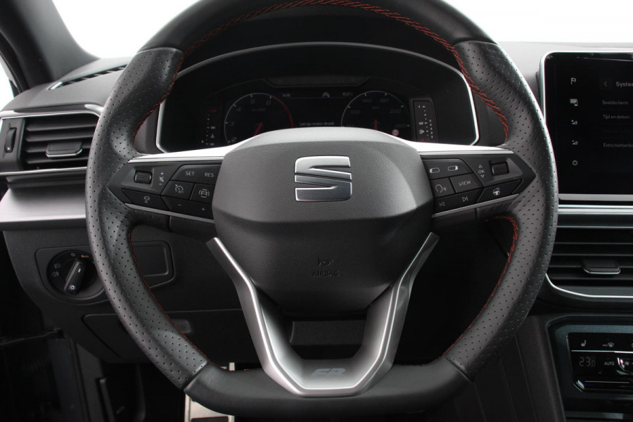 Seat Tarraco 1.5 TSI 150pk FR DSG 7p. | Navigatie | Apple Carplay/Android Auto | Camera | Parkeer sensoren | Digitale Cockpit | Lichtmetalen velgen | Stoelverwarming | Stoel bestuurder electrisch verstelbaar