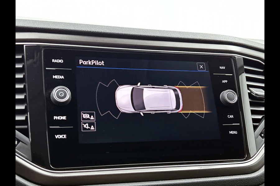 Volkswagen T-Roc 1.5 TSI Sport(Goed OnderH, Navi, StoelV, Camera, PDC V+A, Addapt Cruise, Etc)
