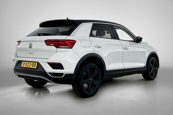 Volkswagen T-Roc 1.5 TSI Sport(Goed OnderH, Navi, StoelV, Camera, PDC V+A, Addapt Cruise, Etc)