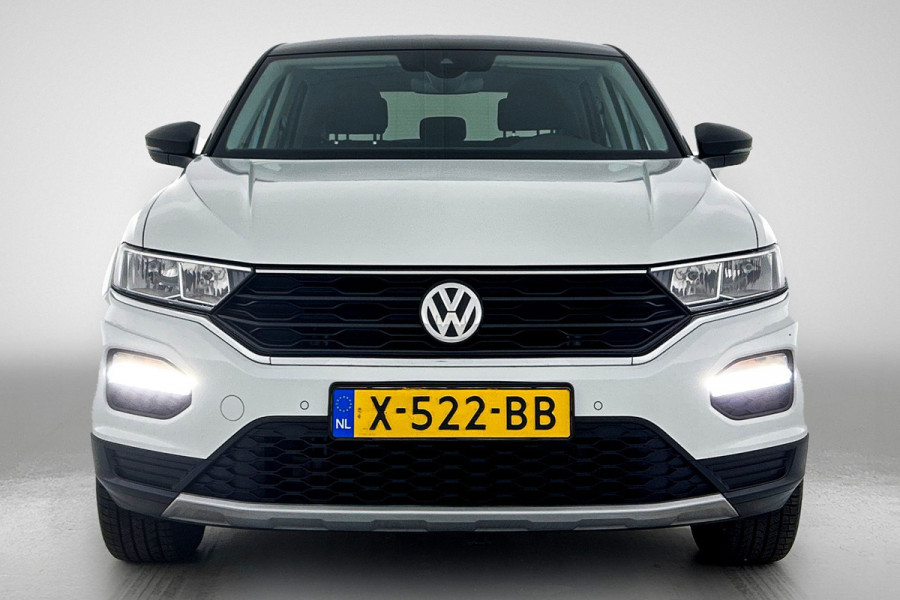 Volkswagen T-Roc 1.5 TSI Sport(Goed OnderH, Navi, StoelV, Camera, PDC V+A, Addapt Cruise, Etc)