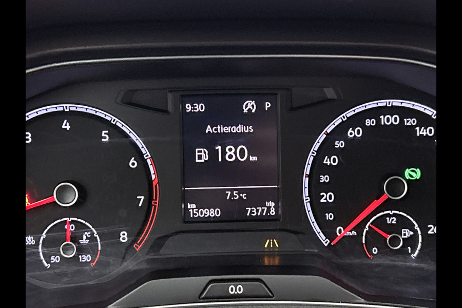 Volkswagen T-Roc 1.5 TSI Sport(Goed OnderH, Navi, StoelV, Camera, PDC V+A, Addapt Cruise, Etc)