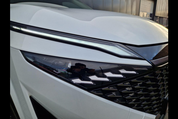 Nissan QASHQAI 1.3 MHEV Xtronic 158PK BiTone /Pano /Led /360cam