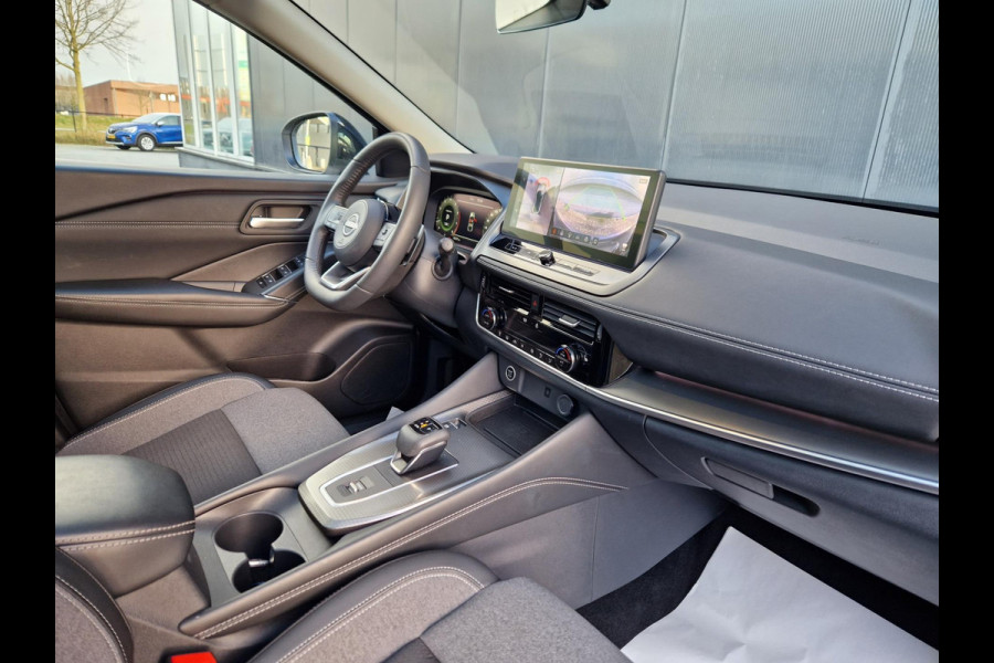 Nissan QASHQAI 1.3 MHEV Xtronic 158PK BiTone /Pano /Led /360cam