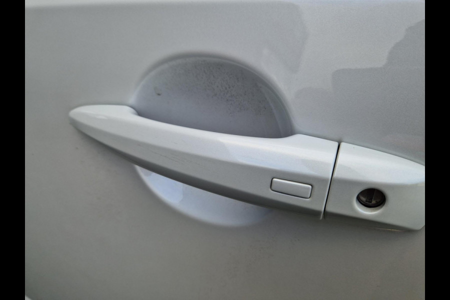 Nissan QASHQAI 1.3 MHEV Xtronic 158PK BiTone /Pano /Led /360cam