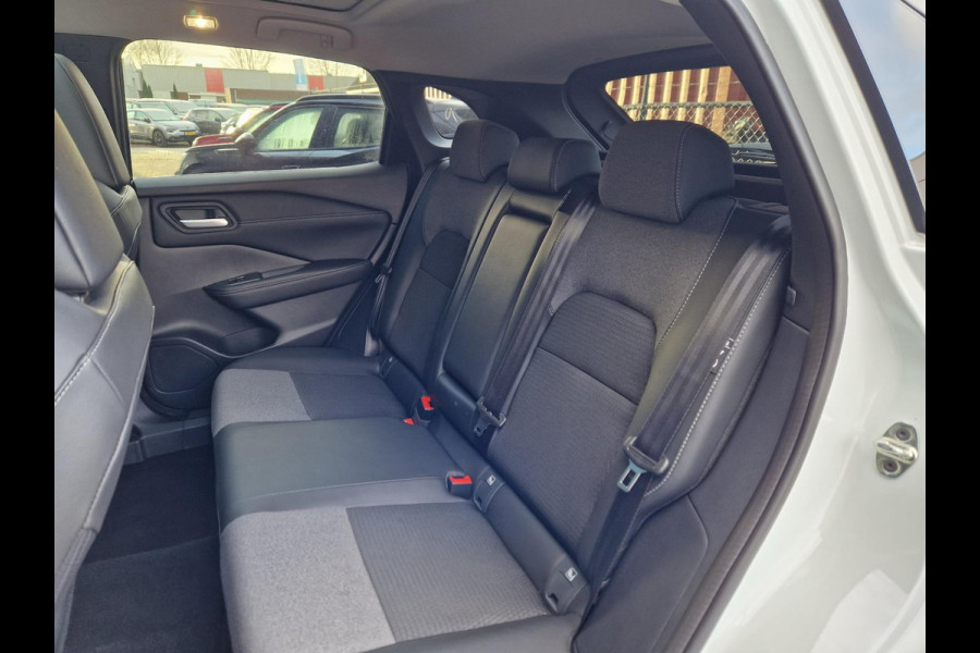 Nissan QASHQAI 1.3 MHEV Xtronic 158PK BiTone /Pano /Led /360cam