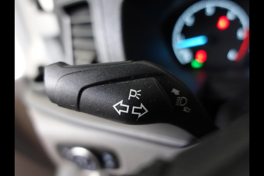 Ford Transit Custom 300 2.0 TDCI L2H1 Trend Dubbele Cabine Automaat Airco Navi Cruise Trekhaak