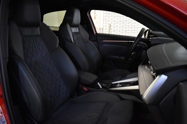 Audi A3 Limousine 2.0 TFSI 310PK S3 QUATTRO HEAD-UP/LEDER/PANORAMADAK