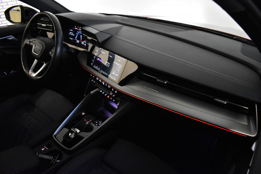 Audi A3 Limousine 2.0 TFSI 310PK S3 QUATTRO HEAD-UP/LEDER/PANORAMADAK