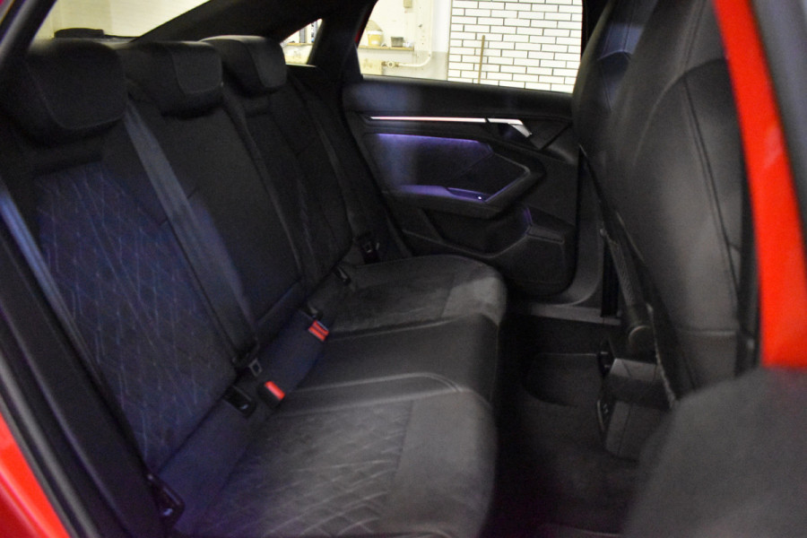 Audi A3 Limousine 2.0 TFSI 310PK S3 QUATTRO HEAD-UP/LEDER/PANORAMADAK