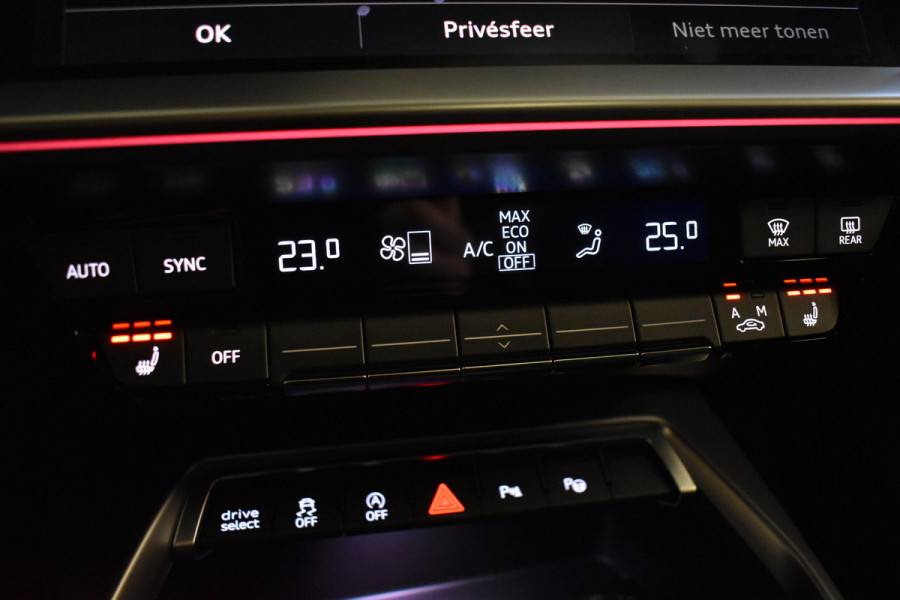 Audi A3 Limousine 2.0 TFSI 310PK S3 QUATTRO HEAD-UP/LEDER/PANORAMADAK