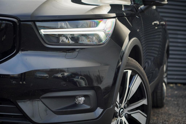 Volvo XC40 Recharge P8 AWD R-Design / Pano / Trehkaak / 19'' / Incl BTW