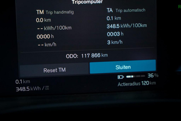 Volvo XC40 Recharge P8 AWD R-Design / Pano / Trehkaak / 19'' / Incl BTW