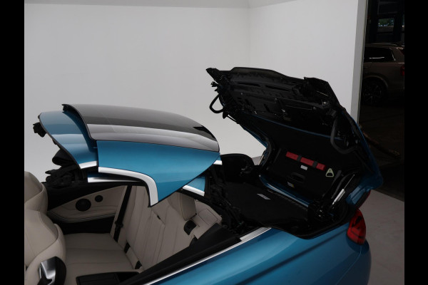 BMW 4 Serie Cabrio 420i M-SPORT + NEKVERWARMING | HEAD-UP | DAB | HARMAN/KARDON | MEMORY | CAMERA | SPORTSTOELEN