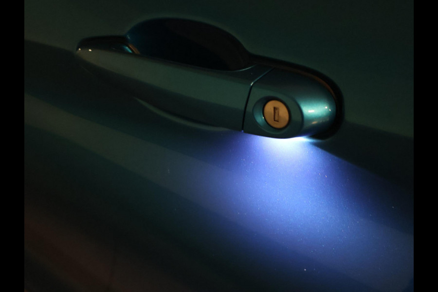 BMW 4 Serie Cabrio 420i M-SPORT + NEKVERWARMING | HEAD-UP | DAB | HARMAN/KARDON | MEMORY | CAMERA | SPORTSTOELEN