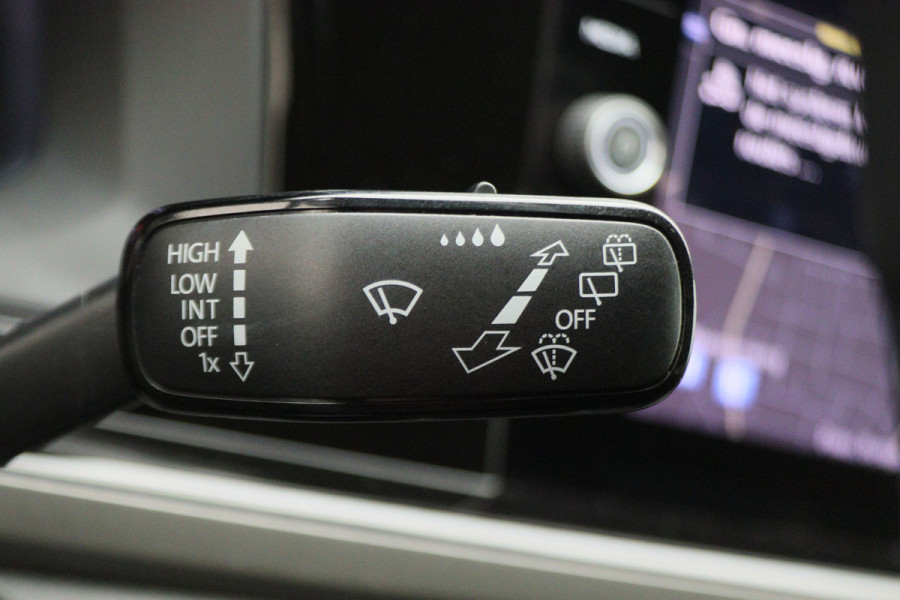 Volkswagen Polo 1.0 TSI Comfortline LED, Apple Carplay, ACC, Navigatie, Airco