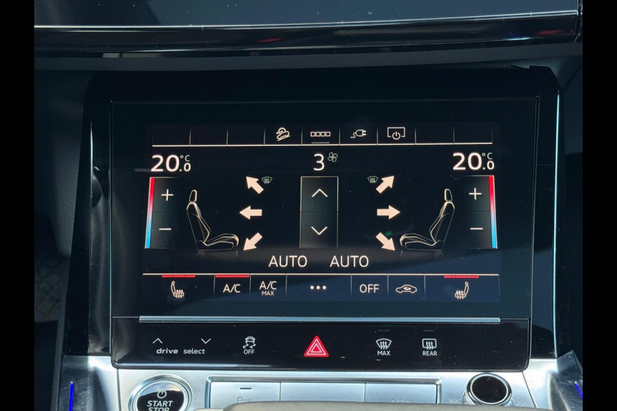 Audi e-tron 55 quattro S edition 95 kWh,2 X S-LINE, panoramadak, camera, vol opties, 25000 km, 1 e eigenaar, NL auto met nap