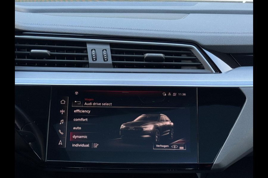 Audi e-tron 55 quattro S edition 95 kWh,2 X S-LINE, panoramadak, camera, vol opties, 25000 km, 1 e eigenaar, NL auto met nap