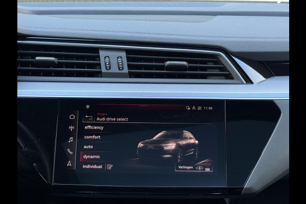 Audi e-tron 55 quattro S edition 95 kWh,2 X S-LINE, panoramadak, camera, vol opties, 25000 km, 1 e eigenaar, NL auto met nap