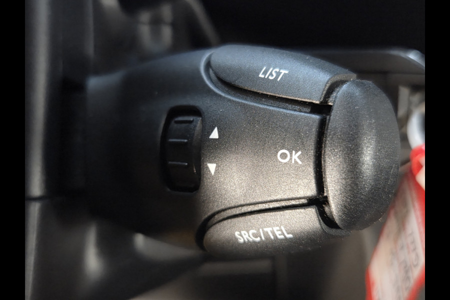 Peugeot e-Expert / Opel Vivaro Elektric L3 50 kWh Lange uitvoering XL Airco Cruise control Sidebar's & Rear bar