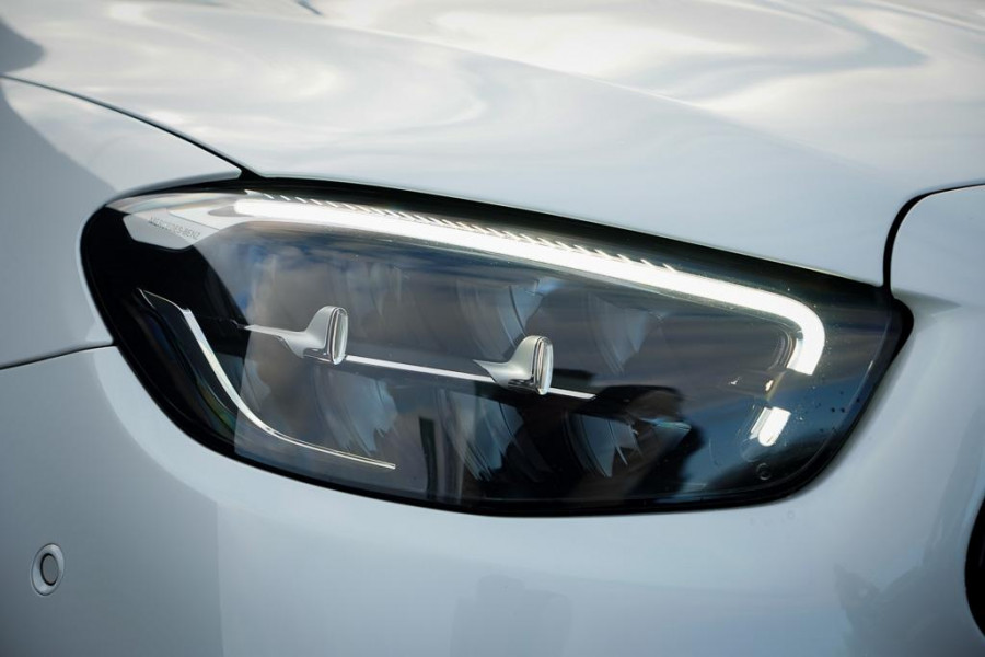 Mercedes-Benz E-Klasse Cabrio 300 AMG Line / 53 AMG Uitgevoerd / Carbon / Stoelverwarming