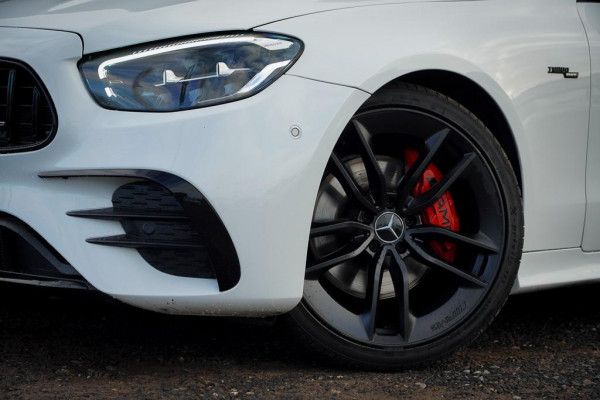 Mercedes-Benz E-Klasse Cabrio 300 AMG Line / 53 AMG Uitgevoerd / Carbon / Stoelverwarming