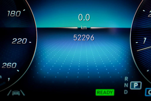 Mercedes-Benz E-Klasse Cabrio 300 AMG Line / 53 AMG Uitgevoerd / Carbon / Stoelverwarming