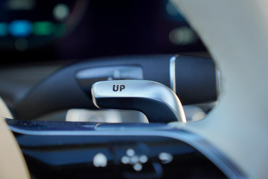 Mercedes-Benz E-Klasse Cabrio 300 AMG Line / 53 AMG Uitgevoerd / Carbon / Stoelverwarming