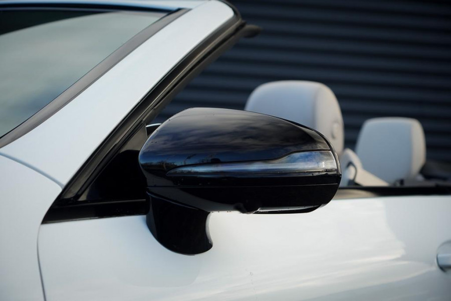 Mercedes-Benz E-Klasse Cabrio 300 AMG Line / 53 AMG Uitgevoerd / Carbon / Stoelverwarming