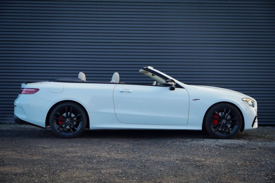 Mercedes-Benz E-Klasse Cabrio 300 AMG Line / 53 AMG Uitgevoerd / Carbon / Stoelverwarming