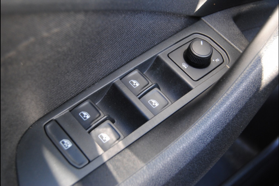 Škoda Kamiq 1.0 TSI Sport bns || Stoelverwarming || Geen afleverkosten!