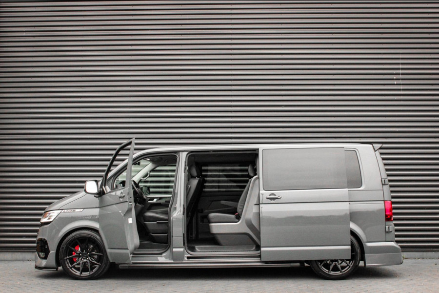 Volkswagen Transporter 2.0 TDI L2H1 150PK BULLI DC DUBBEL CABINE / LEIGHTONVANS BODYKIT / FULL OPTINS / LEDER / FULL BLACK / APPLE