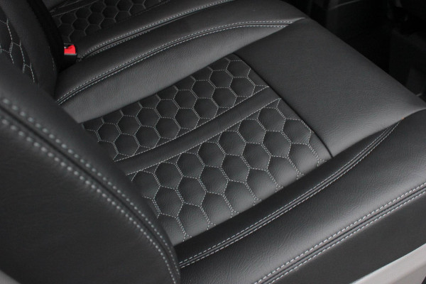 Volkswagen Transporter 2.0 TDI L2H1 150PK BULLI DC DUBBEL CABINE / LEIGHTONVANS BODYKIT / FULL OPTINS / LEDER / FULL BLACK / APPLE