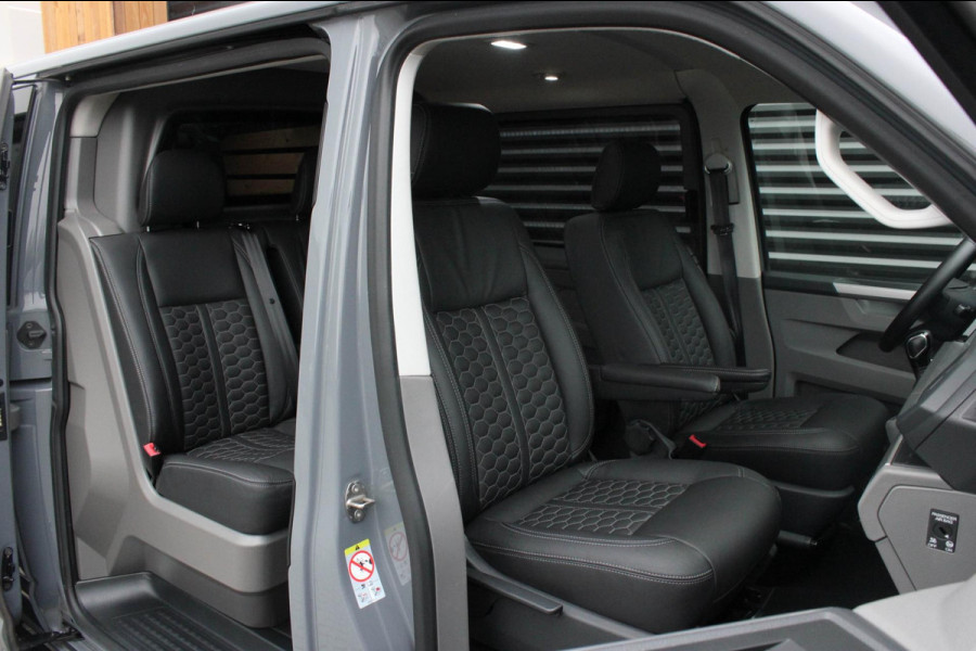 Volkswagen Transporter 2.0 TDI L2H1 150PK BULLI DC DUBBEL CABINE / LEIGHTONVANS BODYKIT / FULL OPTINS / LEDER / FULL BLACK / APPLE