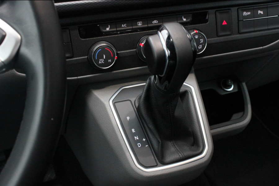 Volkswagen Transporter 2.0 TDI L2H1 150PK BULLI DC DUBBEL CABINE / LEIGHTONVANS BODYKIT / FULL OPTINS / LEDER / FULL BLACK / APPLE