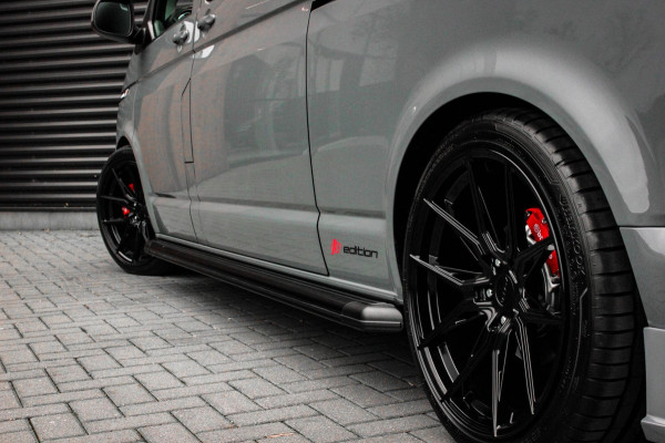 Volkswagen Transporter 2.0 TDI L2H1 150PK BULLI DC DUBBEL CABINE / LEIGHTONVANS BODYKIT / FULL OPTINS / LEDER / FULL BLACK / APPLE