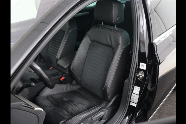 Volkswagen Passat 2.0 TSI R Line | 190pk | Trekhaak | Leder/Alcantara | Stoelverwarming | Camera | Matrix LED | Adaptive cruise | Virtual Cockpit | Carplay | Navigatie