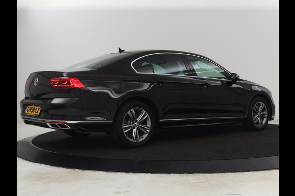 Volkswagen Passat 2.0 TSI R Line | 190pk | Trekhaak | Leder/Alcantara | Stoelverwarming | Camera | Matrix LED | Adaptive cruise | Virtual Cockpit | Carplay | Navigatie