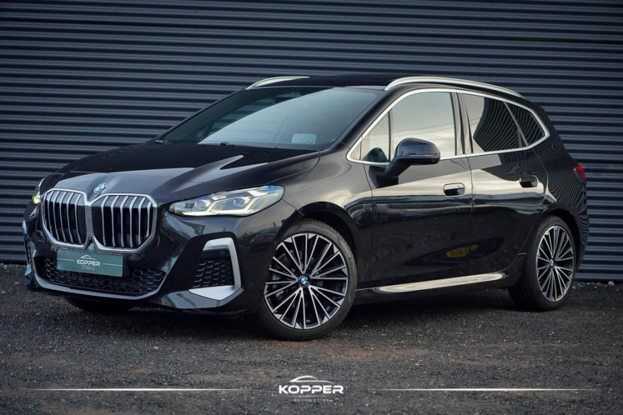 BMW 2 Serie Active Tourer 220i / Aut / M-Sport / Pano / Trekhaak / 19'' / HUD