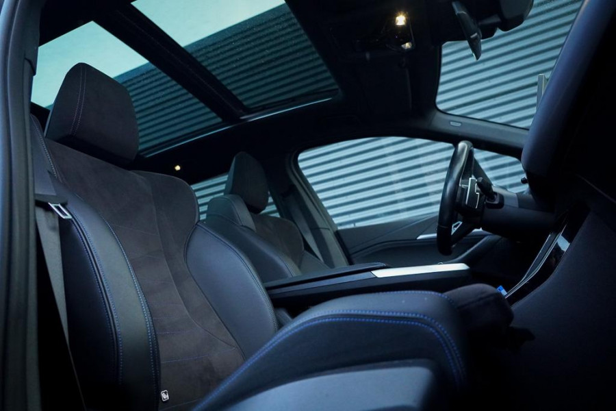 BMW 2 Serie Active Tourer 220i / Aut / M-Sport / Pano / Trekhaak / 19'' / HUD