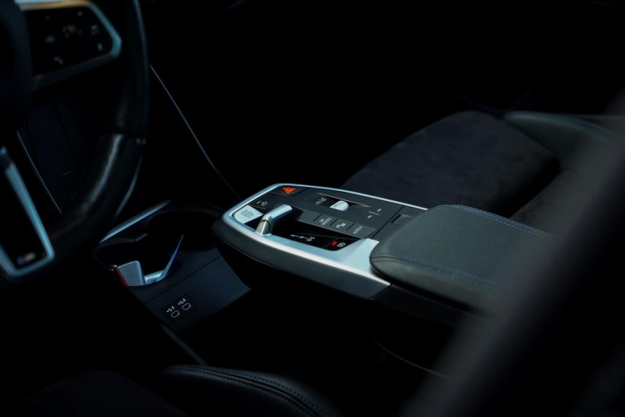 BMW 2 Serie Active Tourer 220i / Aut / M-Sport / Pano / Trekhaak / 19'' / HUD