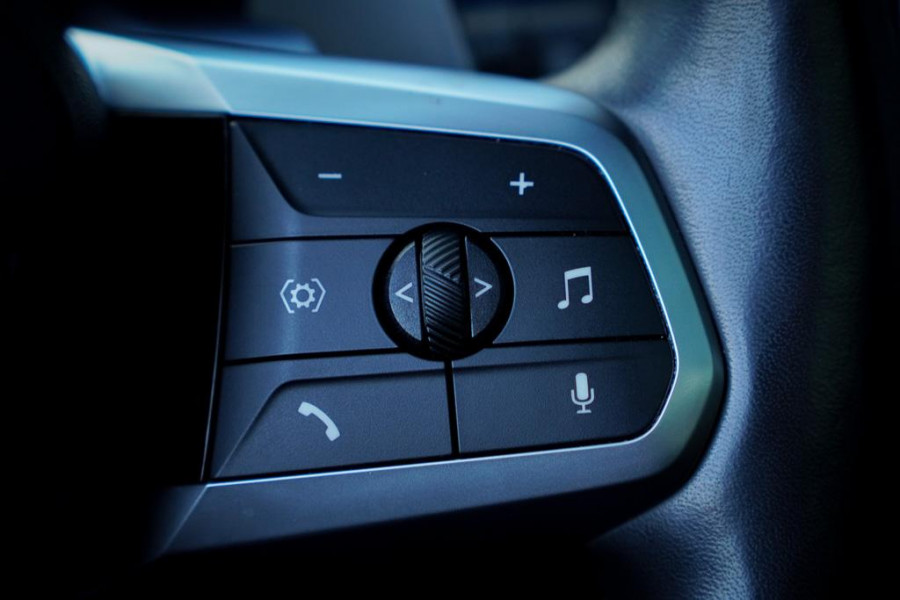 BMW 2 Serie Active Tourer 220i / Aut / M-Sport / Pano / Trekhaak / 19'' / HUD