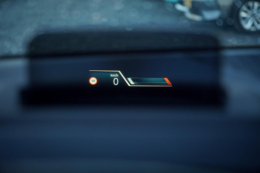 BMW 2 Serie Active Tourer 220i / Aut / M-Sport / Pano / Trekhaak / 19'' / HUD