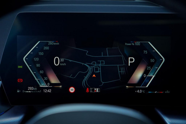 BMW 2 Serie Active Tourer 220i / Aut / M-Sport / Pano / Trekhaak / 19'' / HUD