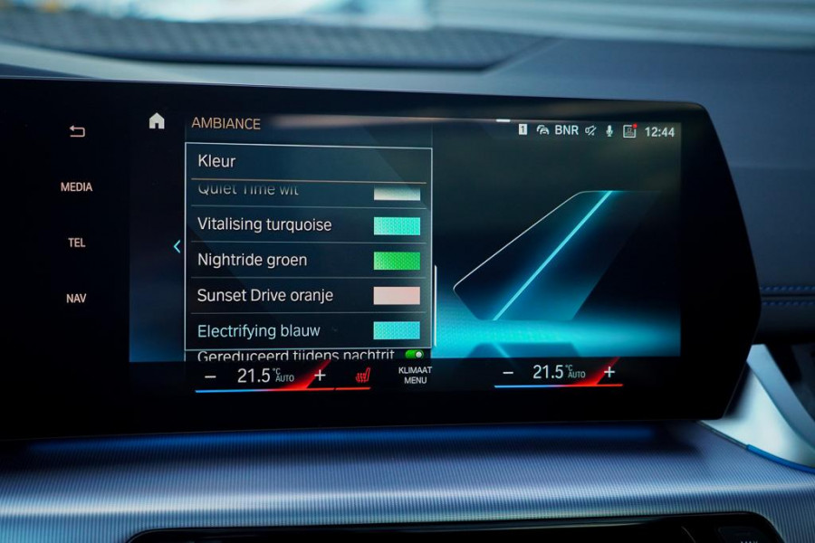 BMW 2 Serie Active Tourer 220i / Aut / M-Sport / Pano / Trekhaak / 19'' / HUD