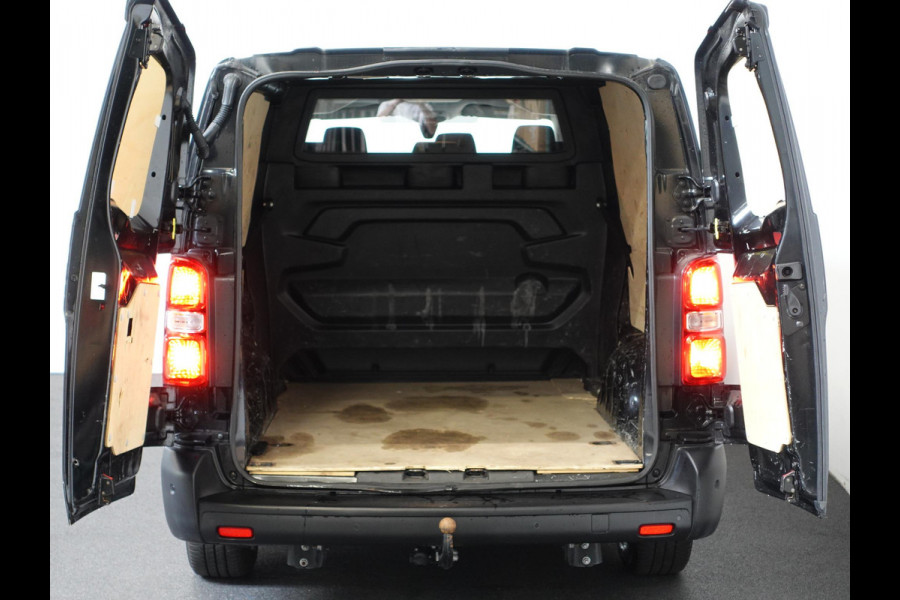 Opel Vivaro 102pk L3H1 Edition Dubbele Cabine 6persoons Navigatie Trekhaak Airco Cruise control